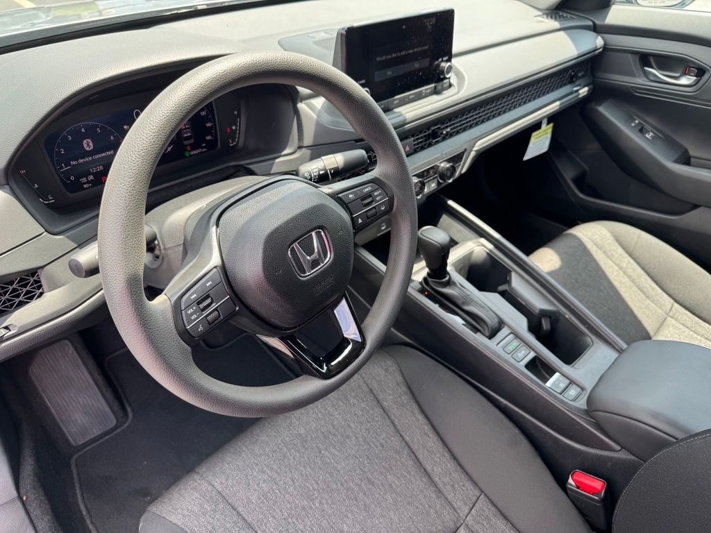Used 2025  Honda LX image 14