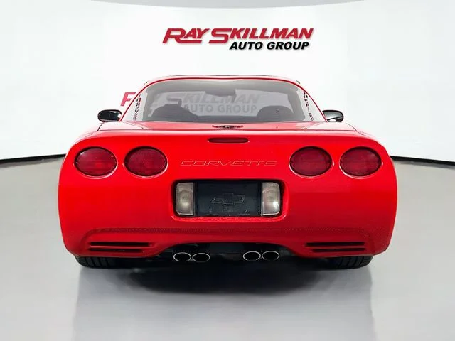 Used 2004 Red Chevrolet Base image 6