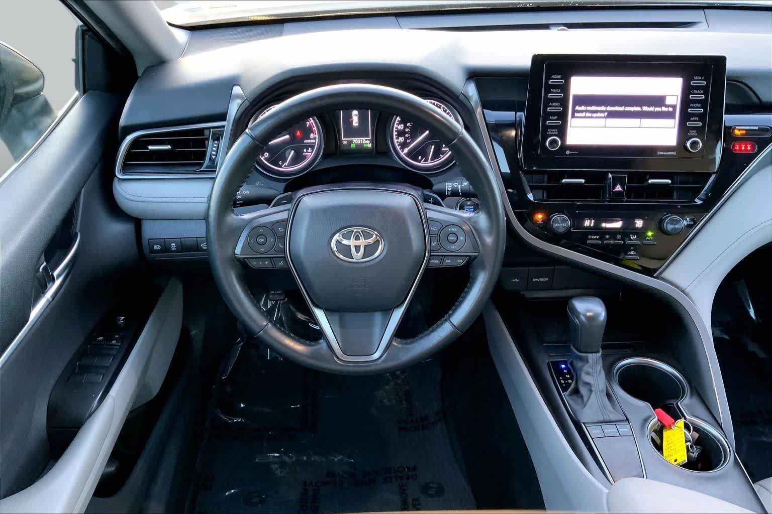 Used 2022 BLUE Toyota SE image 6