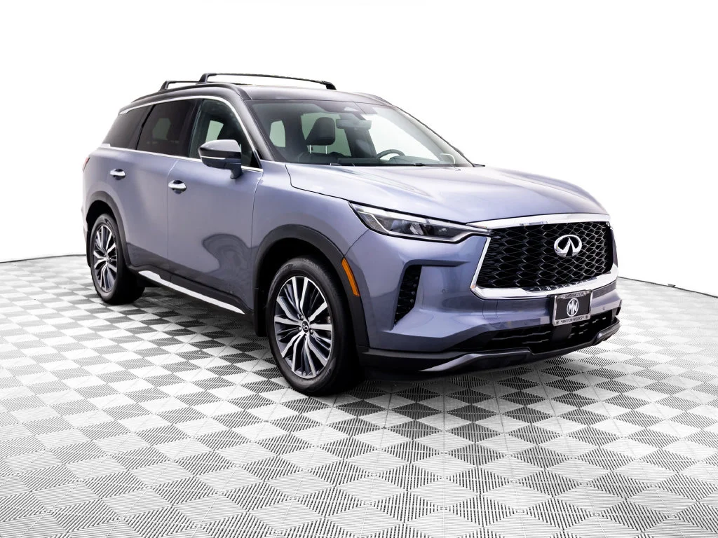 Certified Used 2023 Blue INFINITI Autograph image 8