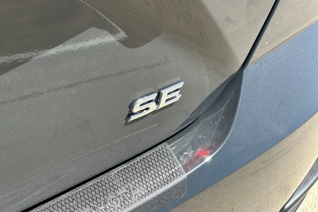 Certified Used 2025  Toyota SE image 18