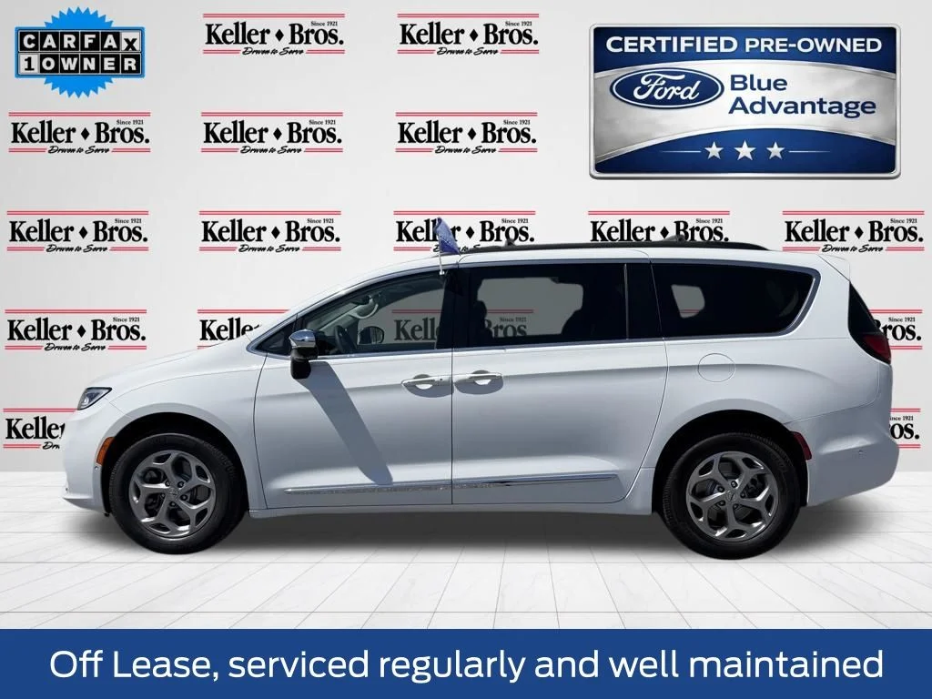 Used 2023 White Chrysler Limited image 4