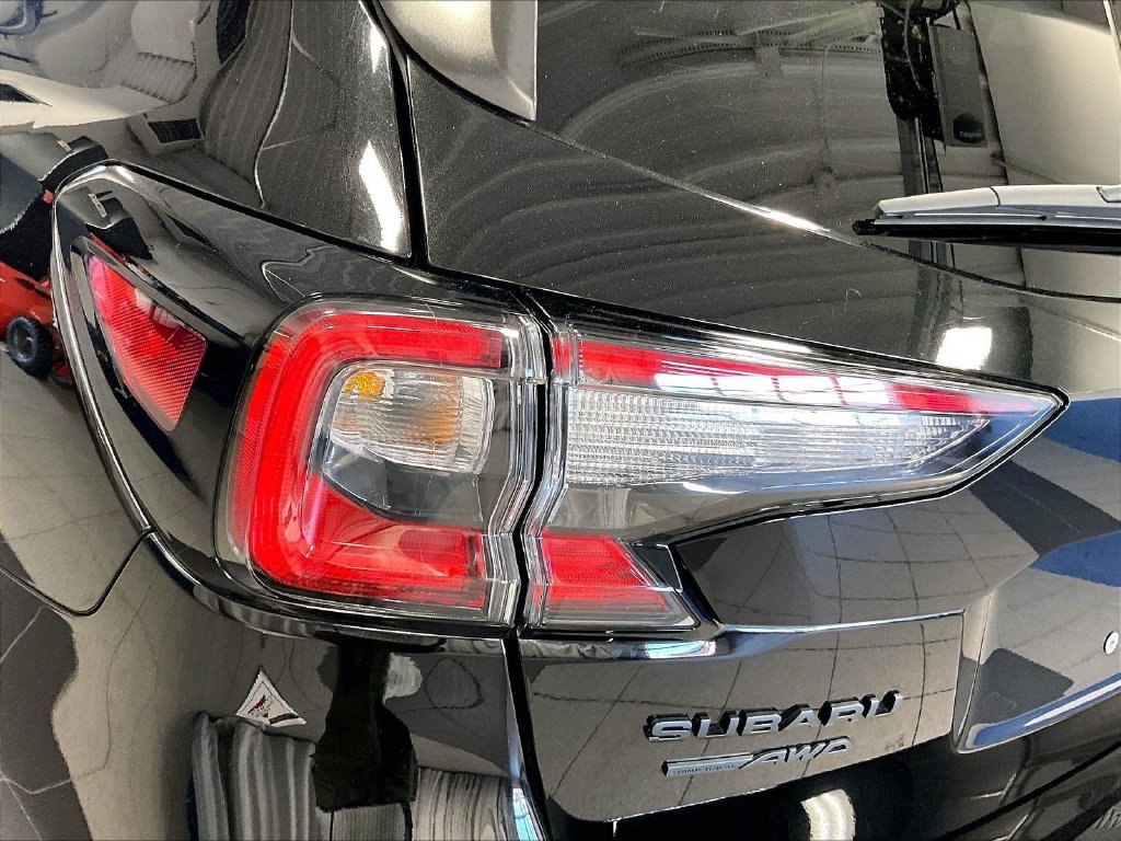 Used 2025 Black Subaru Onyx Edition image 34