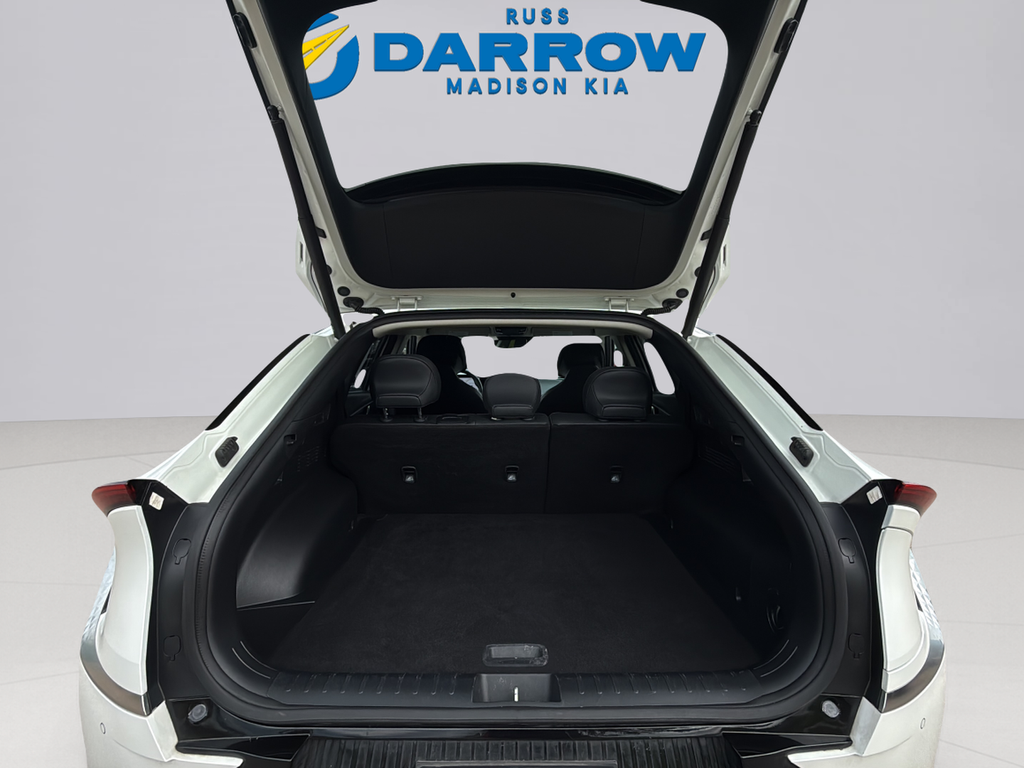 Used 2023 Snow White Pearl Kia Wind image 31