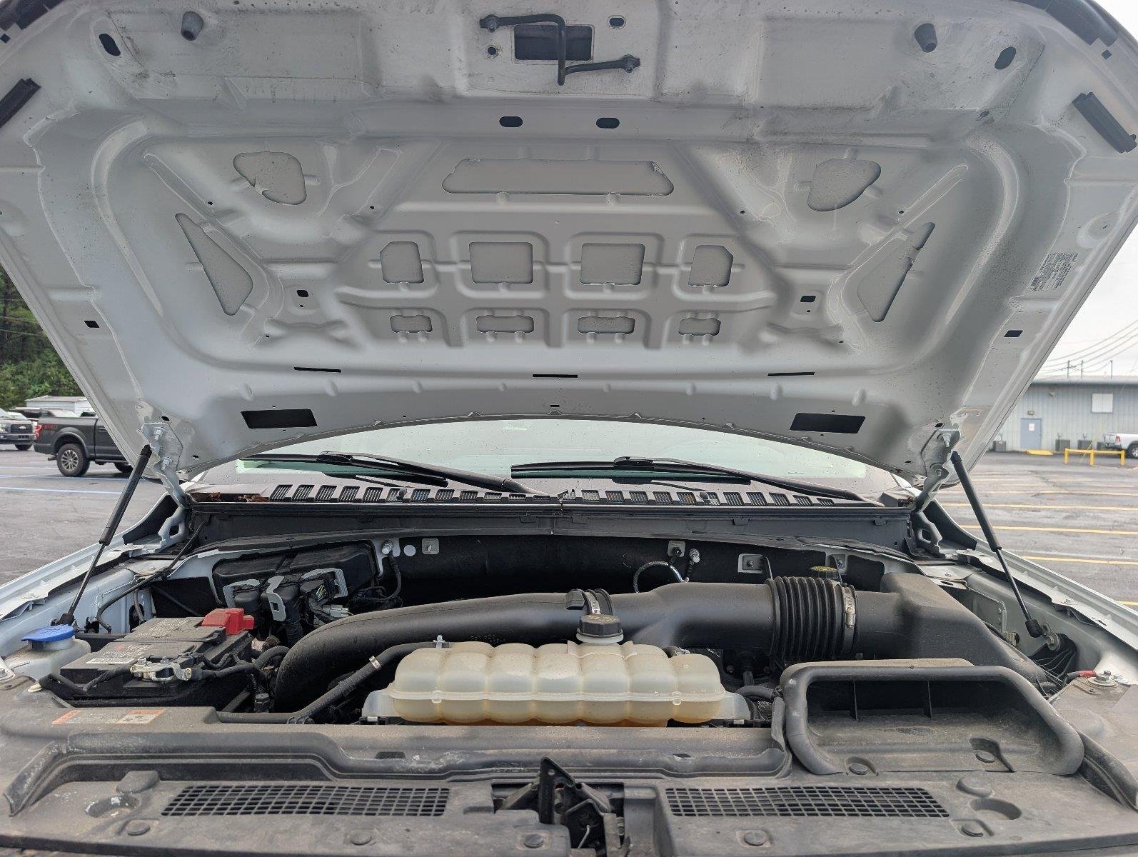 Used 2024 Oxford White Ford Limited image 39