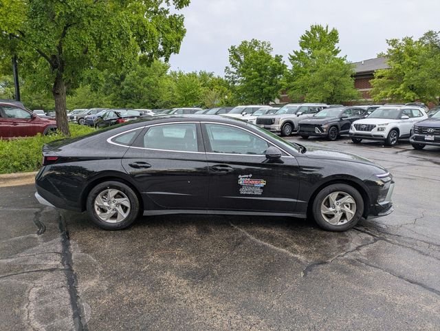 Certified Used 2026 Black Hyundai SE image 8