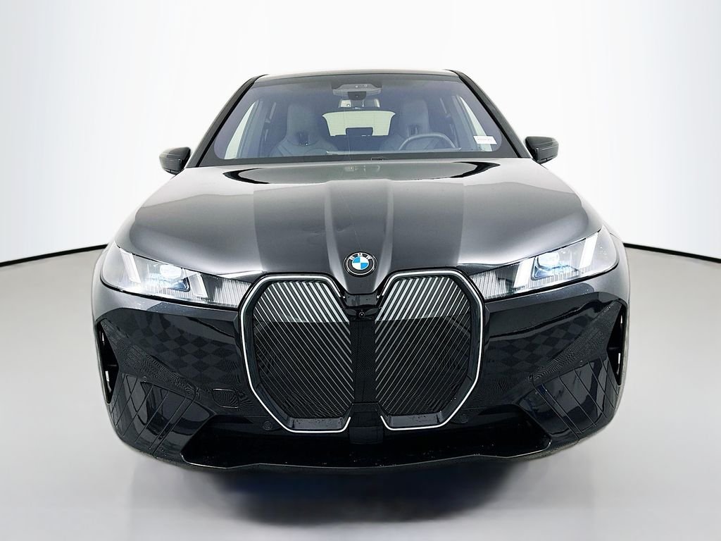 Used 2026 Black Sapphire Metallic BMW xDrive60 image 2