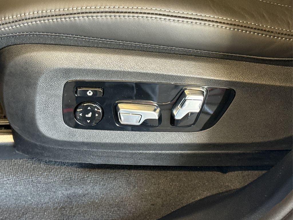 2026 BMW X7 M60i - Photo 25