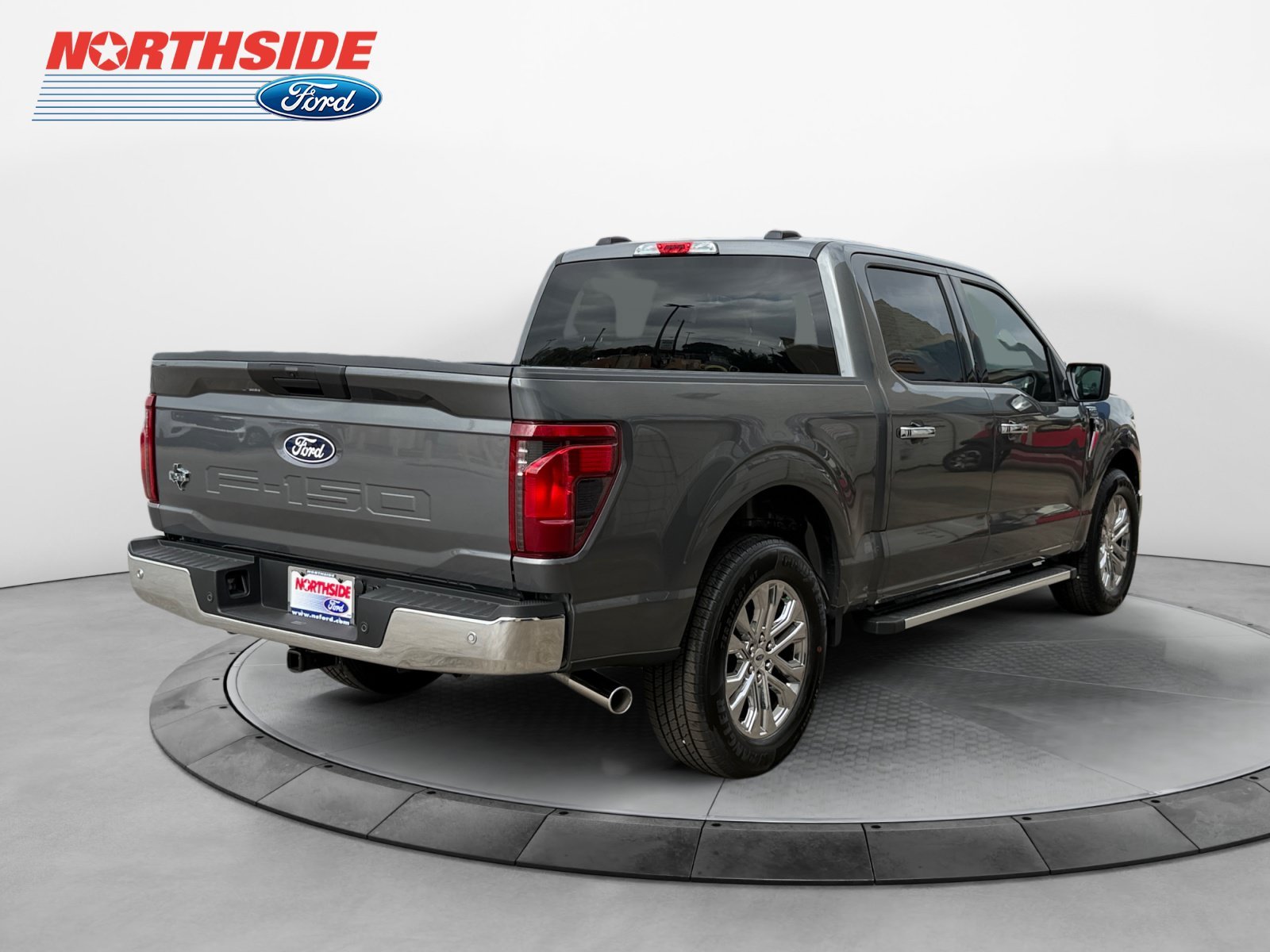 New 2026 Carbonized Gray Metallic Ford XLT image 7