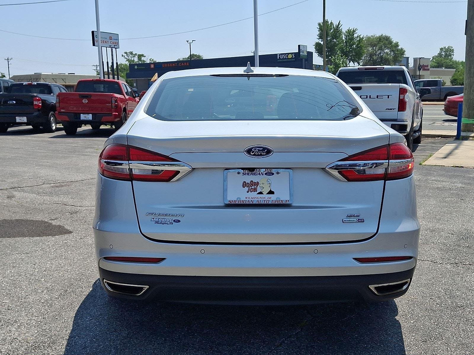 Used 2019 Ingot Silver Ford SE image 5