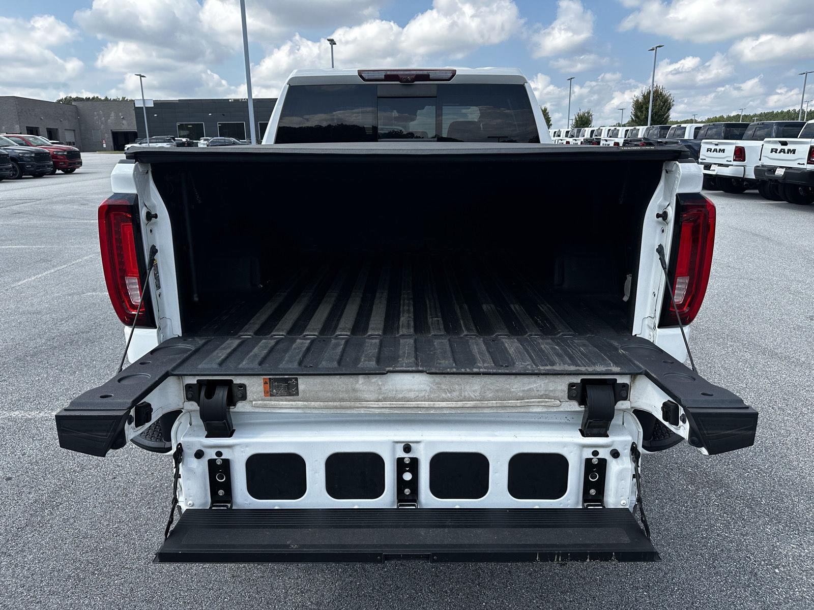 Used 2022 Summit White GMC AT4X image 11
