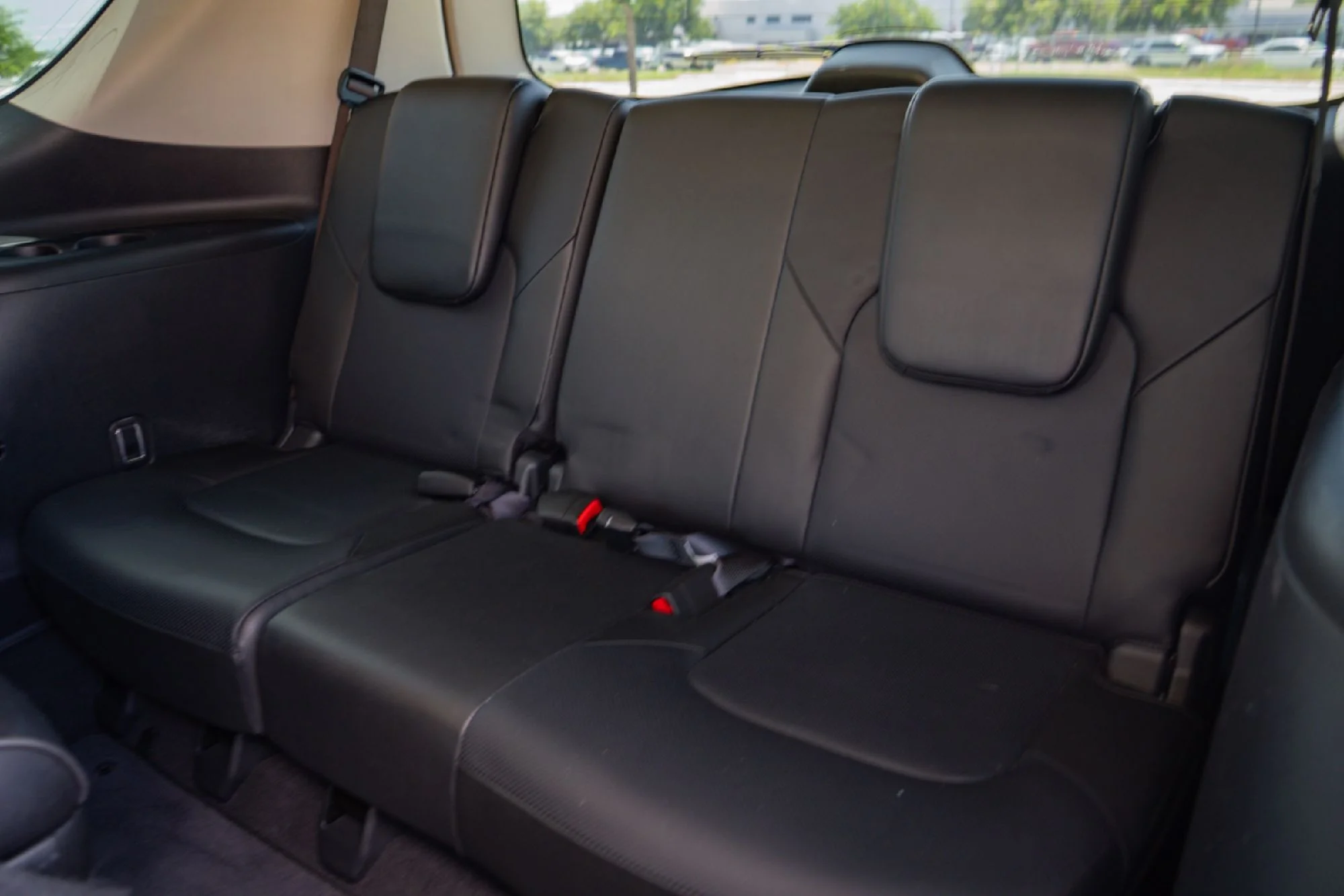 Used 2019 Silver INFINITI LUXE image 21