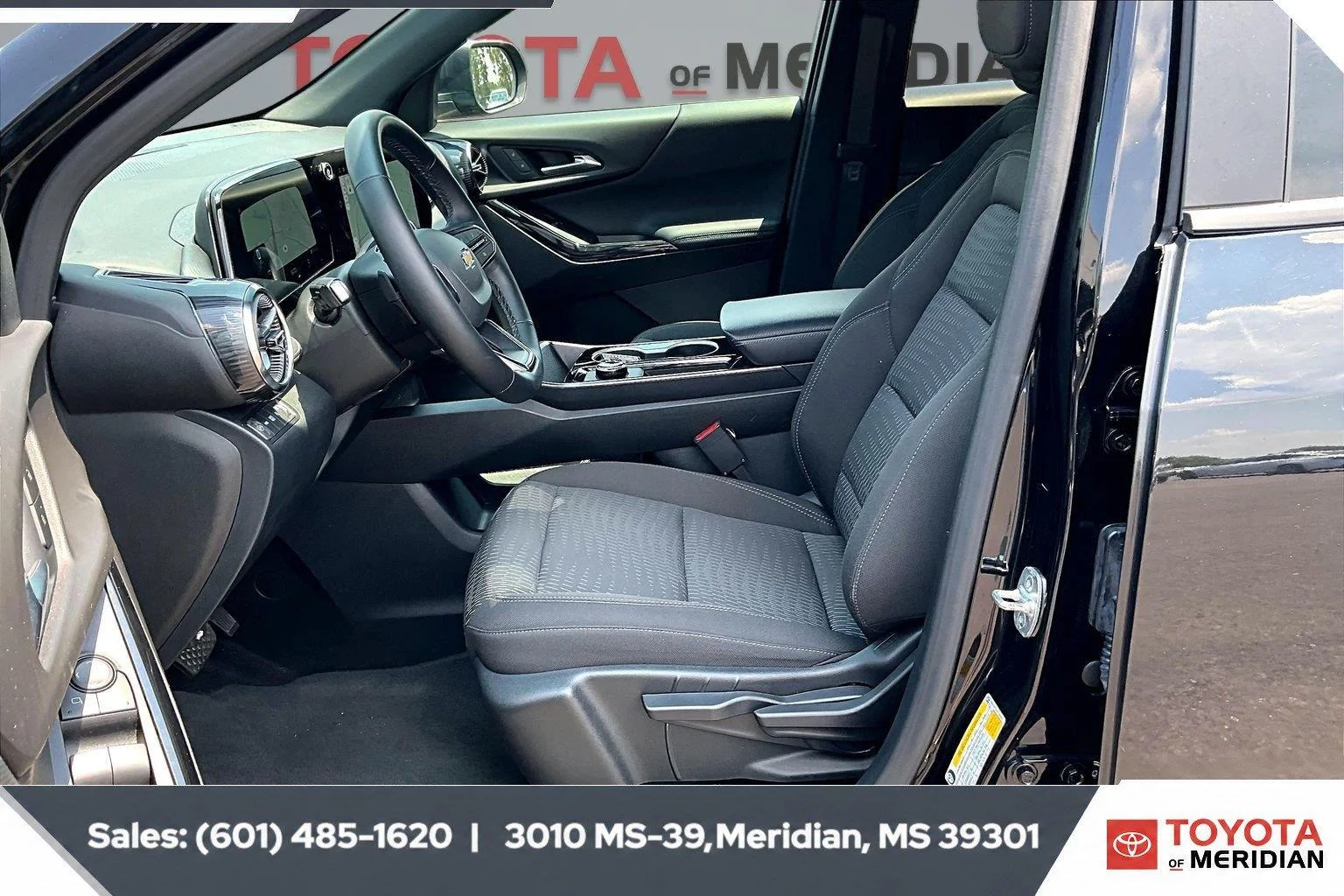 Used 2026 Mosaic Black Metallic Chevrolet AWD LT image 18