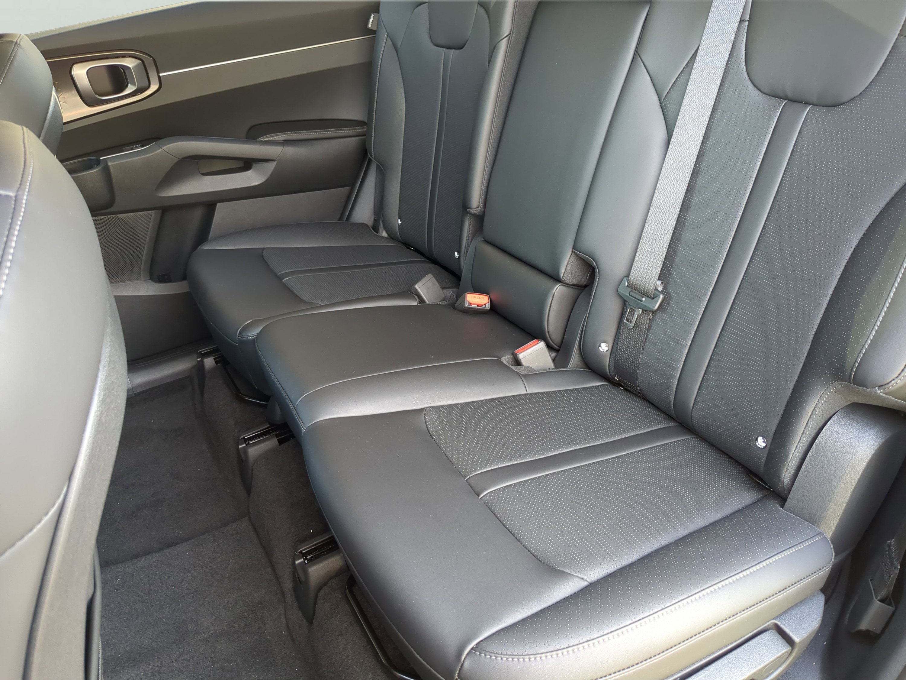 New 2026 Ivory Silver Kia S image 21