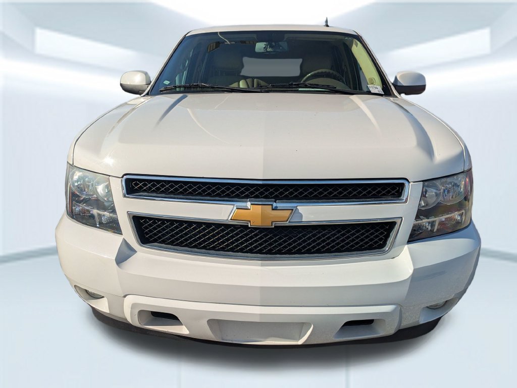 Used 2014 White Chevrolet LT image 4