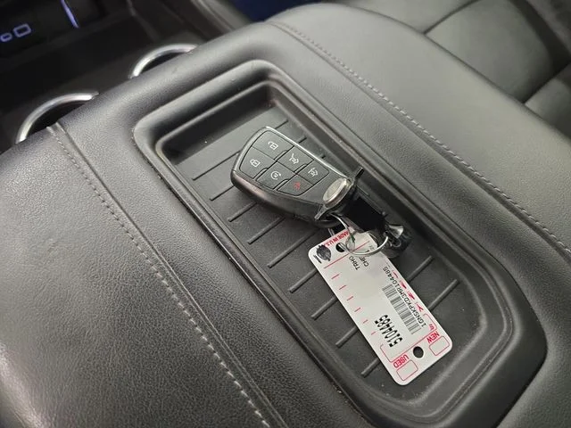 Used 2021 Shadow Gray Metallic Chevrolet Z71 image 30