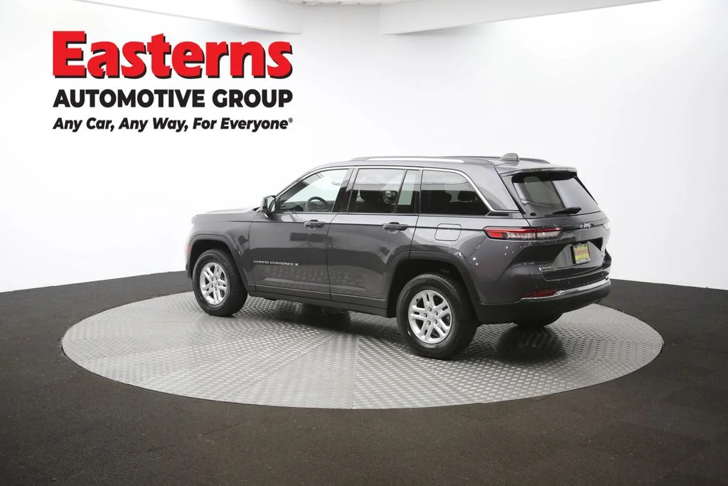 Used 2023 Gray Jeep Laredo image 63