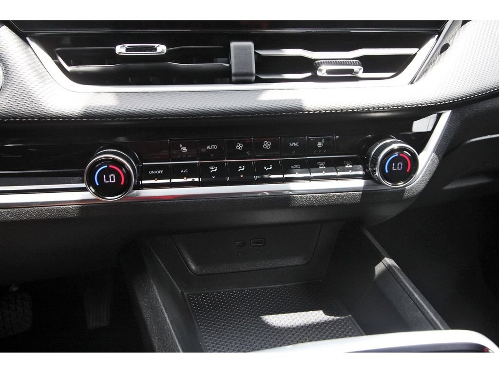 Used 2026 Black Chevrolet LT image 25
