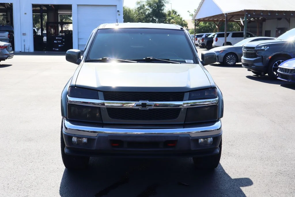 Used 2011 Gray Chevrolet 2LT image 4
