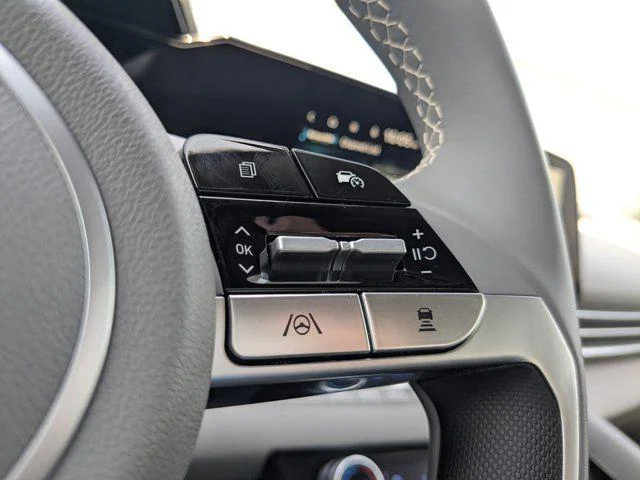 2025 Hyundai Elantra SEL - Photo 46