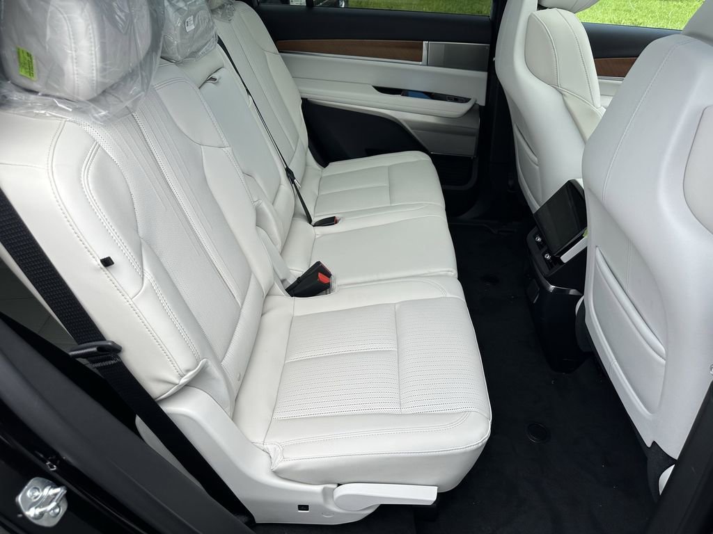2026 Cadillac VISTIQ Sport - Photo 28
