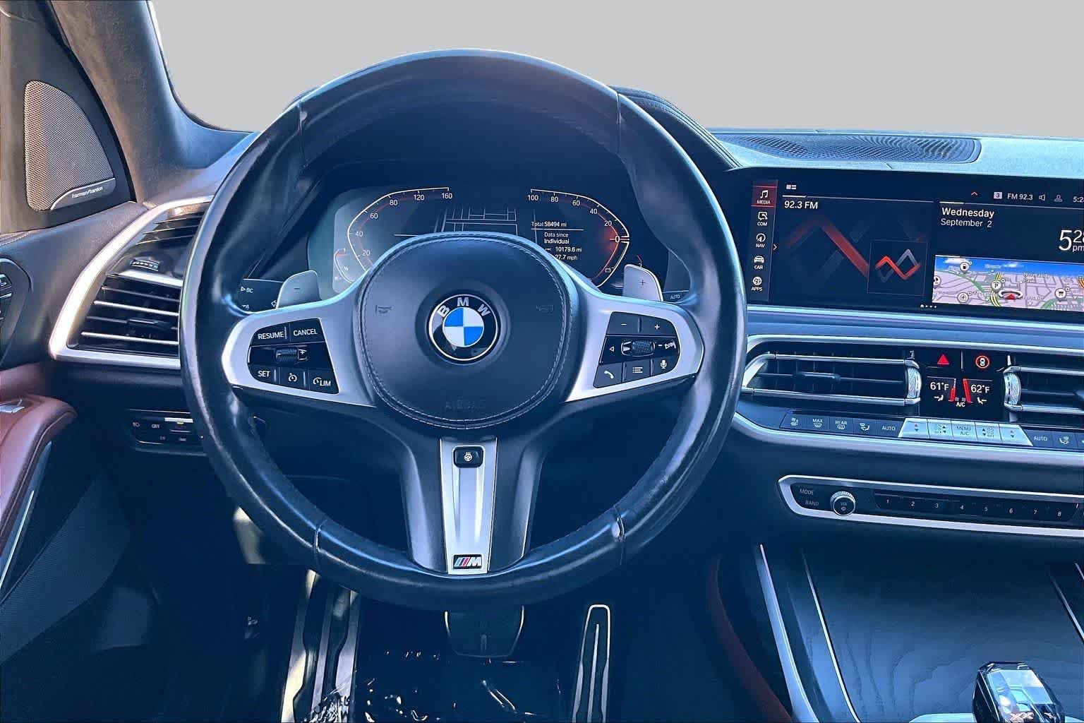 Used 2021 Tanzanite Blue II Metallic BMW xDrive40i image 5