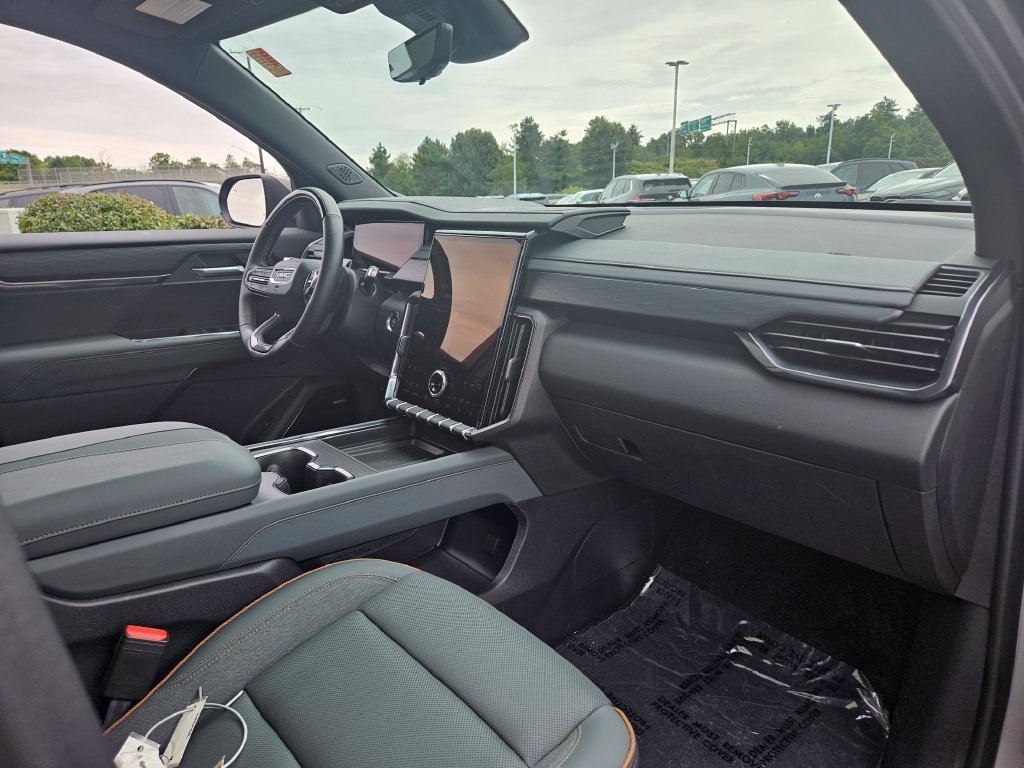 2026 GMC Acadia AT4 - Photo 12