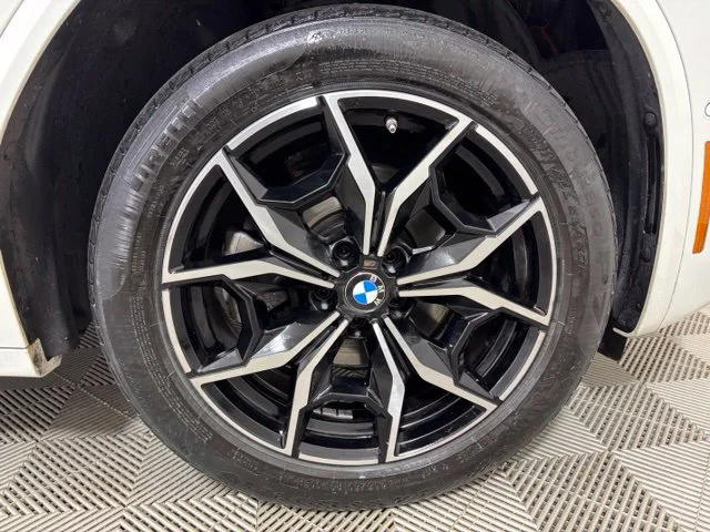Used 2024 Alpine White BMW xDrive30i image 23