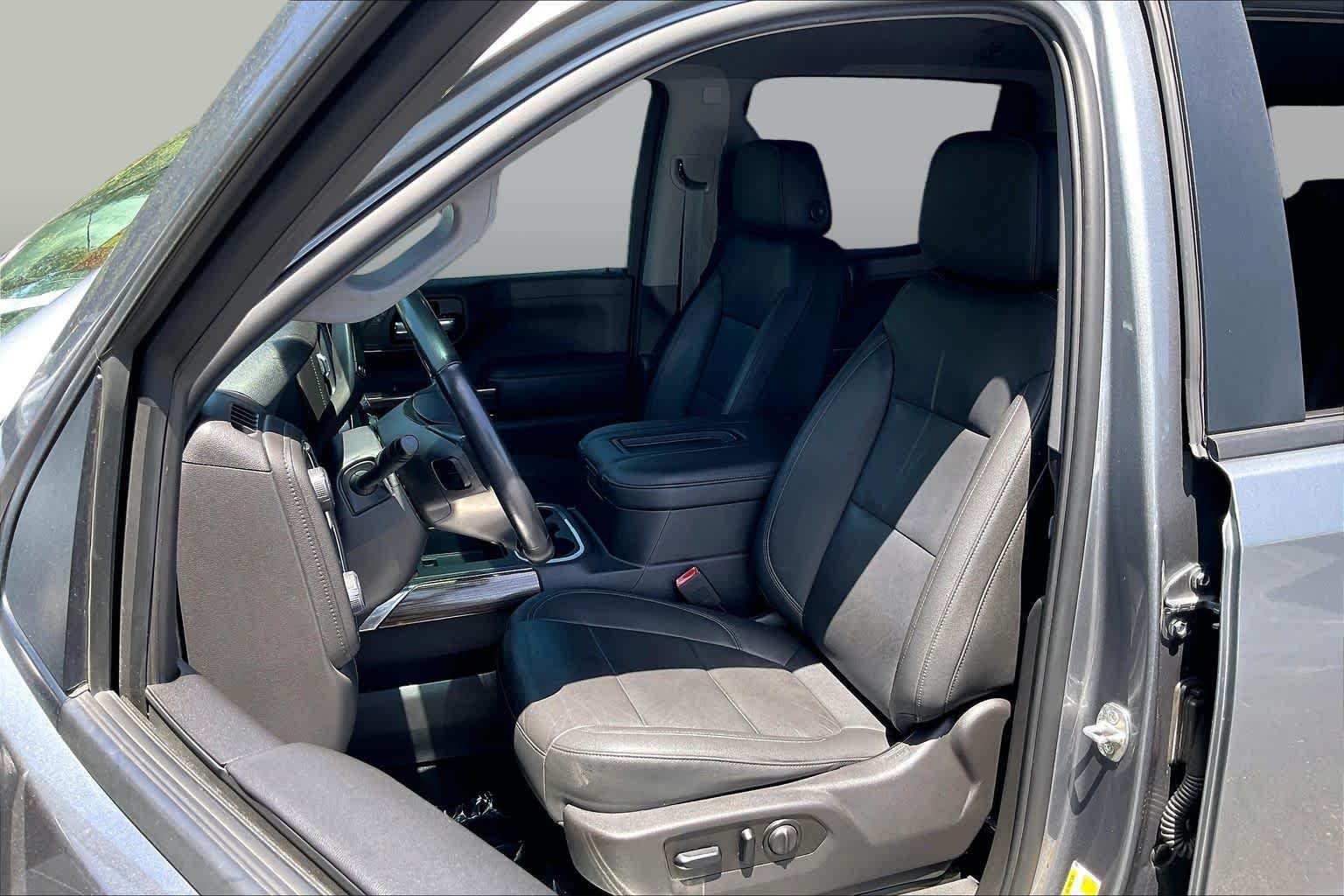 Used 2021 SATIN STEEL METALLIC Chevrolet LT Trail Boss image 24