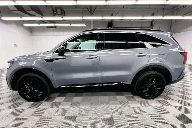 Used 2023 Everlasting Silver Kia SX image 14