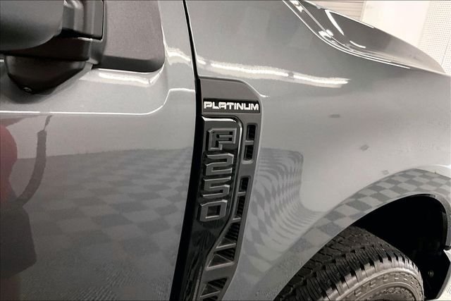 2026 Ford F-250 Super Duty Platinum - Photo 39