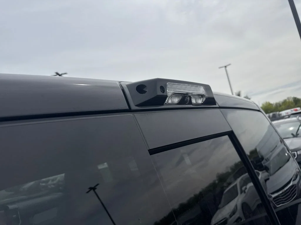 New 2026 Diamond Black Crystal Pearl-Coat Exterior Paint RAM Limited image 14