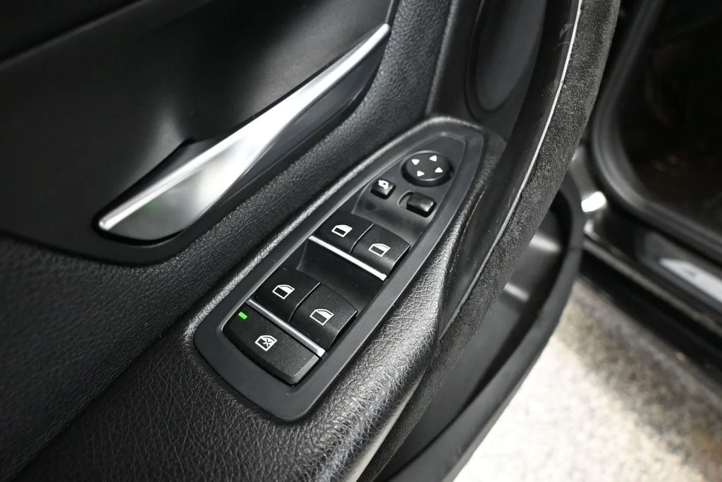 2018 BMW 3 Series 330i - Photo 19