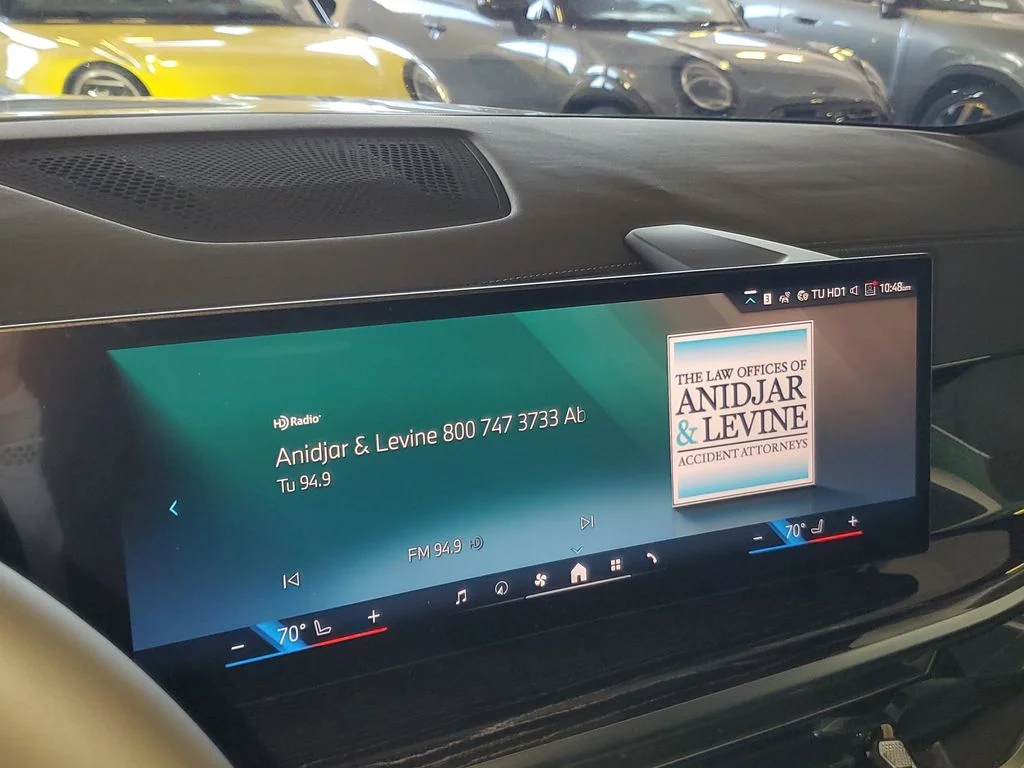 Used 2026 White BMW sDrive40i image 21