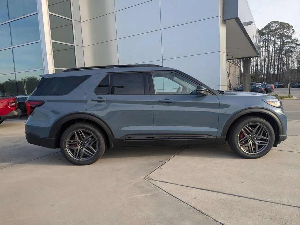 New 2026 Vapor Blue Metallic Ford ST image 3