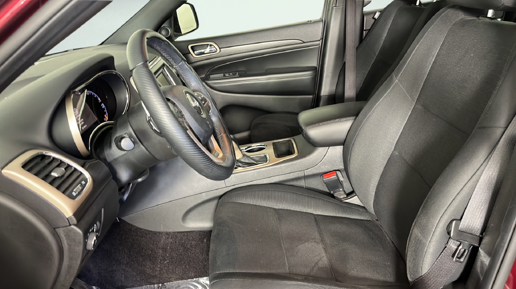 2017 Jeep Grand Cherokee Laredo - Photo 16