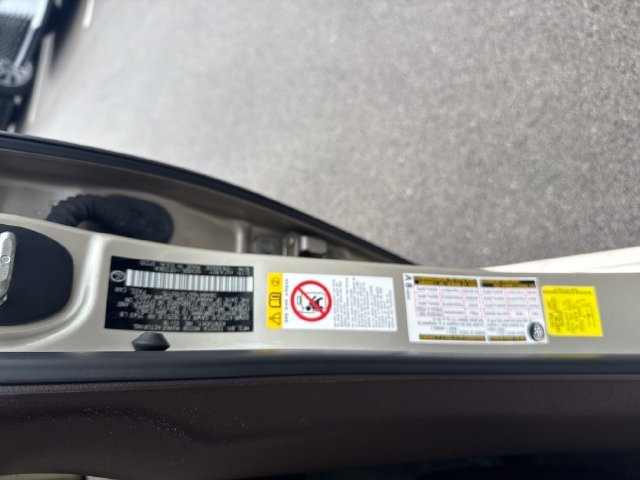 Used 2018 Beige Lexus 350 image 22