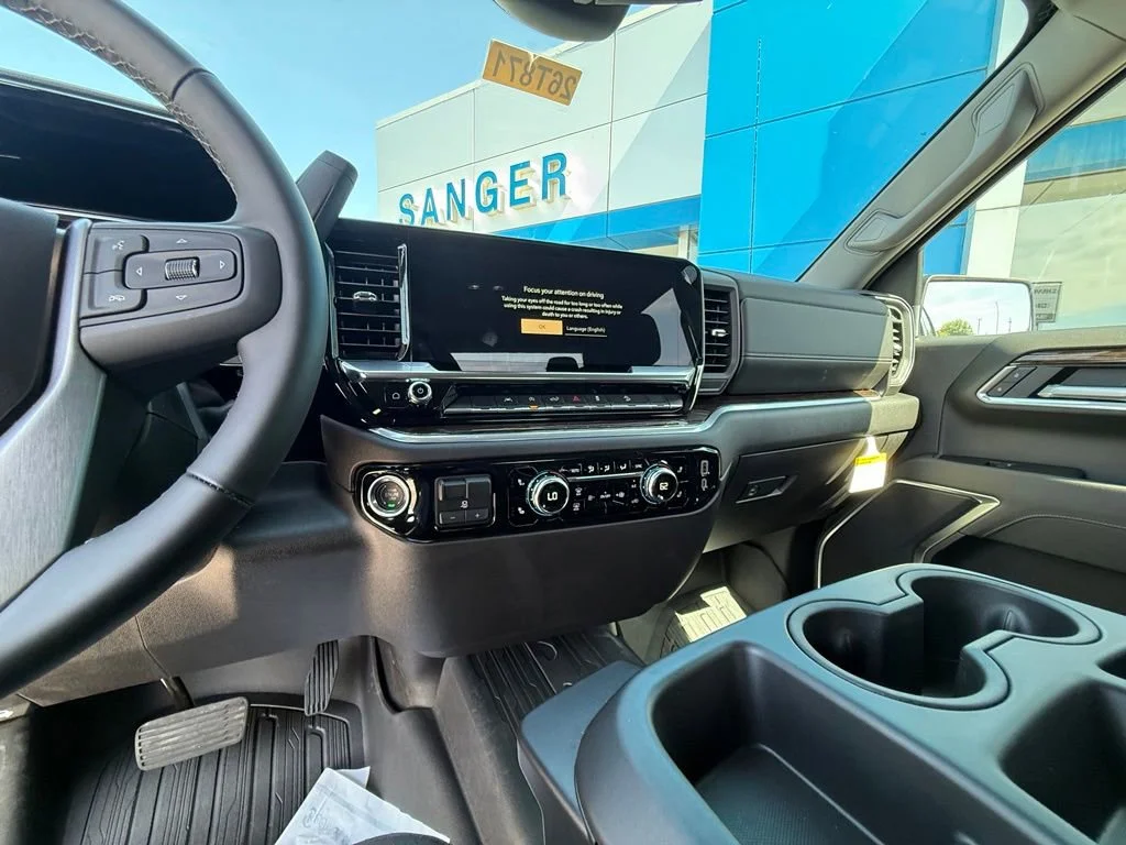 New 2026 Sterling Metallic GMC Elevation image 24