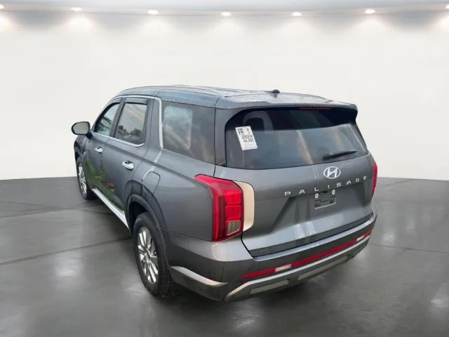 Used 2024 Gray Hyundai SEL image 18
