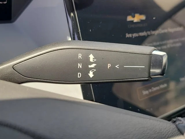 New 2027 Mosaic Black Metallic Chevrolet RS image 32