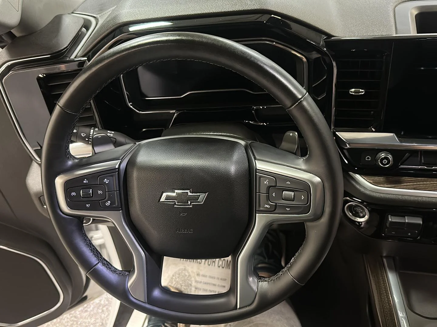 Used 2024 Summit White Chevrolet RST image 19