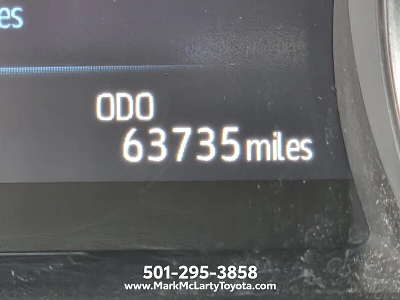 Used 2024 Ice Edge TOYOTA XSE AUTO image 23