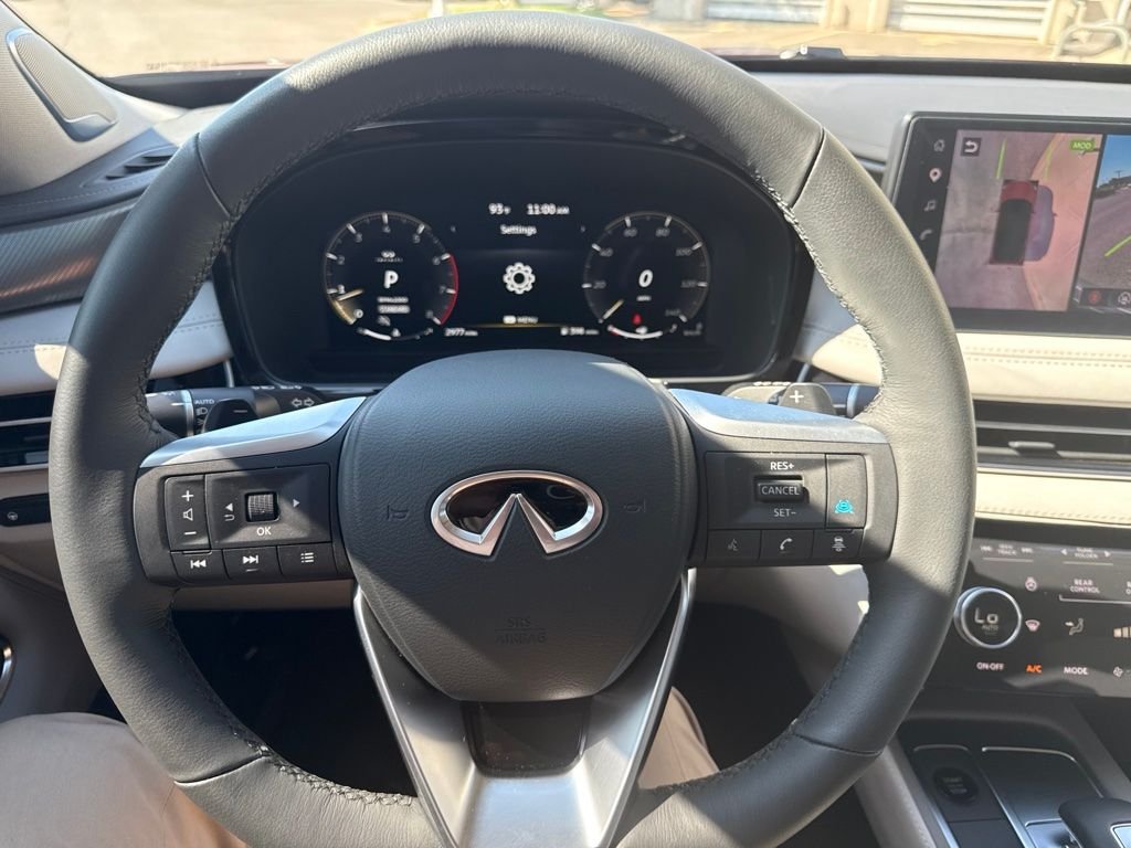 Used 2026 Red INFINITI LUXE image 8