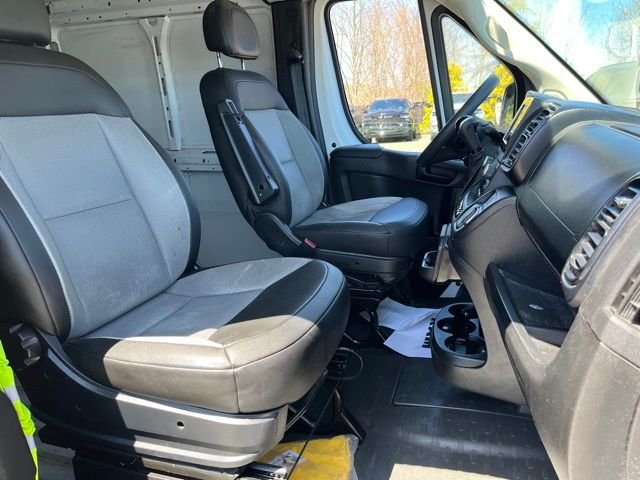 Used 2025 White Ram High Roof image 37