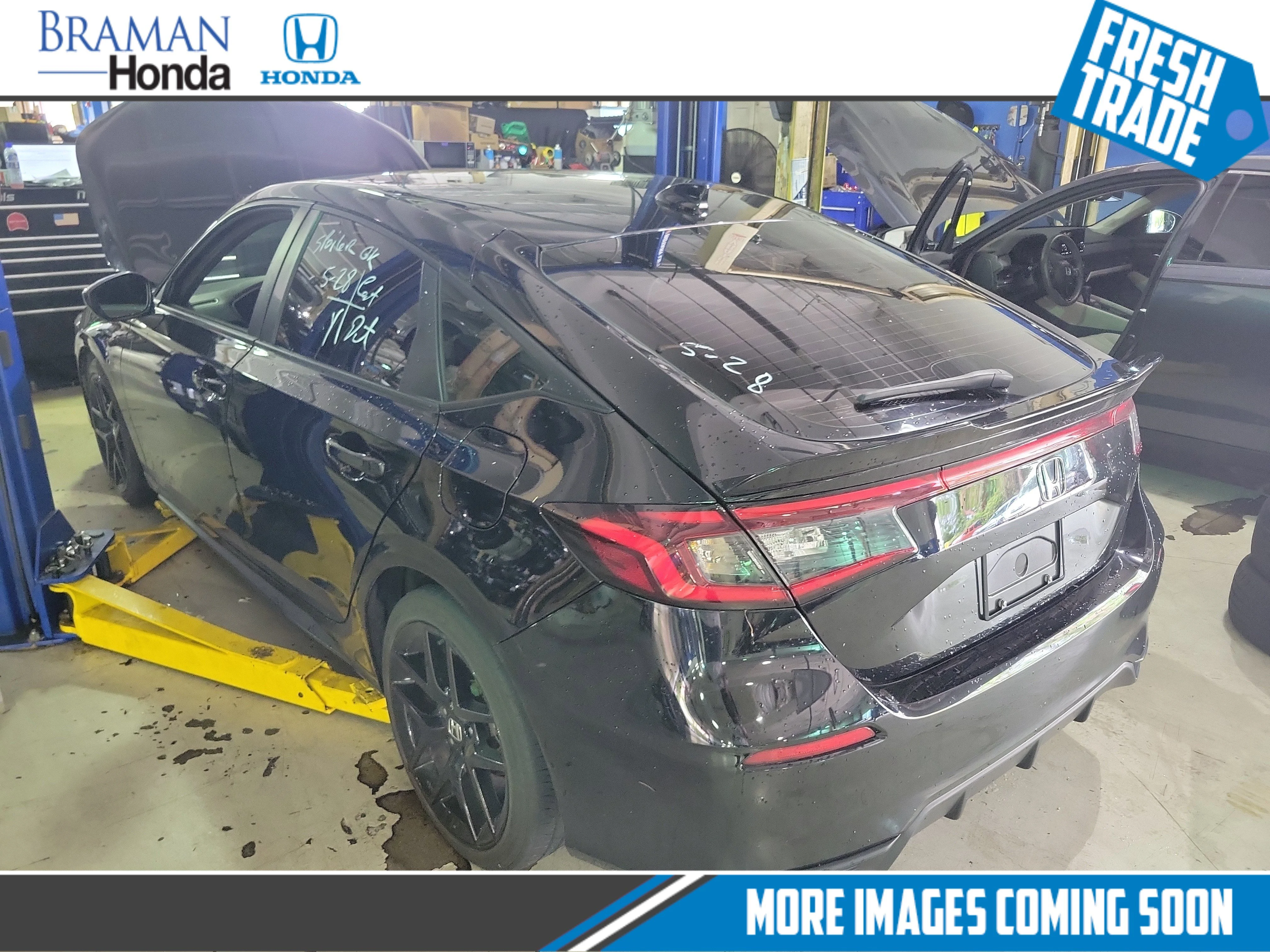2024 Honda Civic Sport CVT's photo
