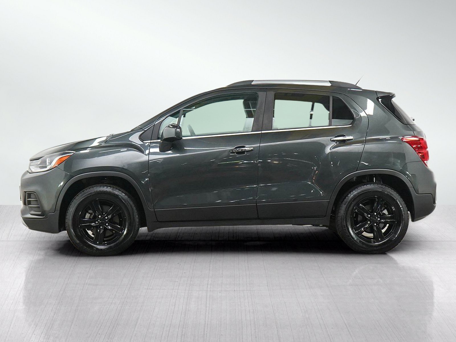 Used 2020 Chevrolet Trax LT with VIN 3GNCJPSB4LL243715 for sale in White Bear Lake, Minnesota