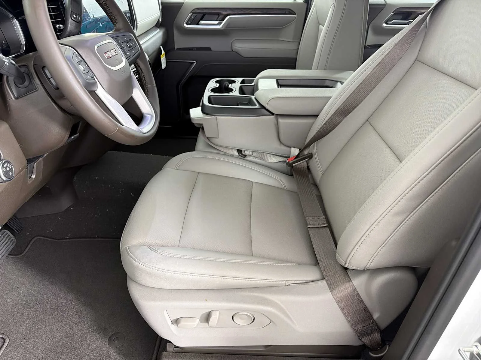 New 2026 Summit White GMC SLT image 7