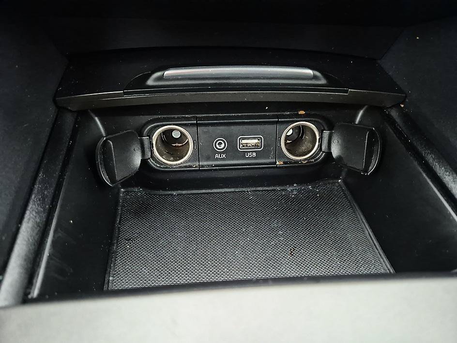 Used 2020 Horizon Blue Kia LX image 23