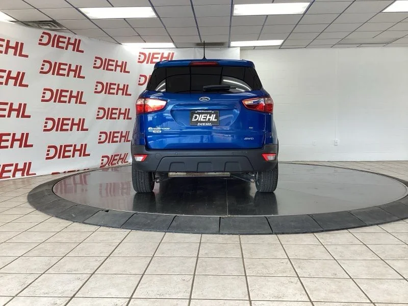 Used 2020 Blue Ford SE image 6