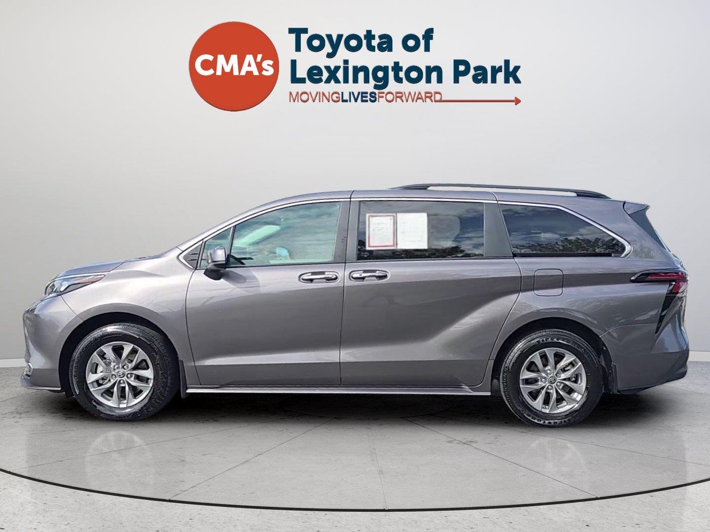 Used 2024 Predawn Gray Mica Toyota XLE image 2